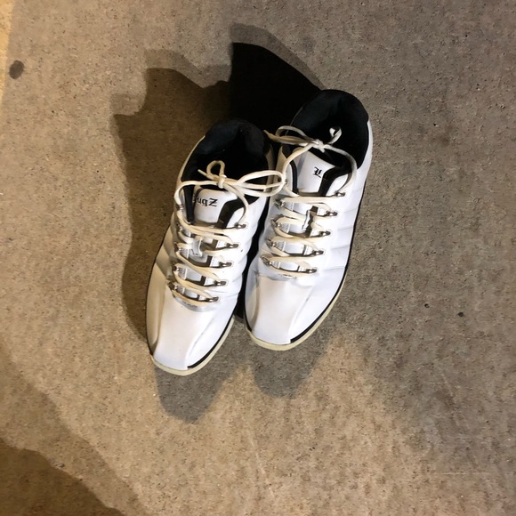 Shoes - Picture 4 of 4